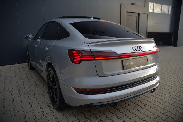 Audi e-tron Sportback 50 quattro S edition 71 kWh | S-Line | Black Edition | Panoramadak | Memory Seats | Luchtvering | Adaptive Cruise Control | Apple Carplay | Keyless | Matrix LED | Leder | Stoelverwarming | NAP |