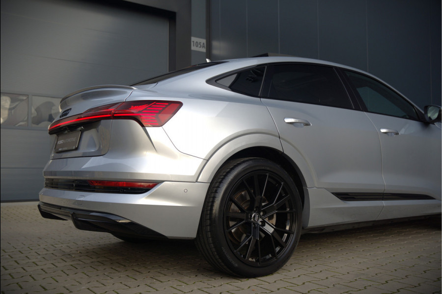 Audi e-tron Sportback 50 quattro S edition 71 kWh | S-Line | Black Edition | Panoramadak | Memory Seats | Luchtvering | Adaptive Cruise Control | Apple Carplay | Keyless | Matrix LED | Leder | Stoelverwarming | NAP |