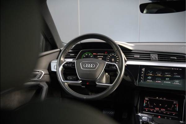 Audi e-tron Sportback 50 quattro S edition 71 kWh | S-Line | Black Edition | Panoramadak | Memory Seats | Luchtvering | Adaptive Cruise Control | Apple Carplay | Keyless | Matrix LED | Leder | Stoelverwarming | NAP |