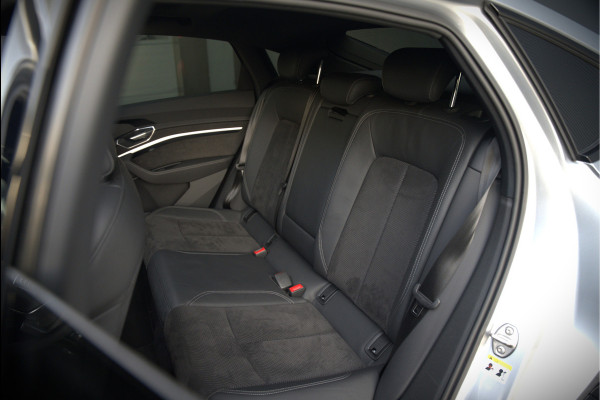 Audi e-tron Sportback 50 quattro S edition 71 kWh | S-Line | Black Edition | Panoramadak | Memory Seats | Luchtvering | Adaptive Cruise Control | Apple Carplay | Keyless | Matrix LED | Leder | Stoelverwarming | NAP |