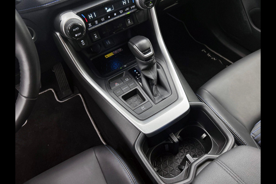 Toyota RAV4 2.5 Hybrid 218PK 360-CAMERA | BI-TONE | NAVI & CARPLAY
