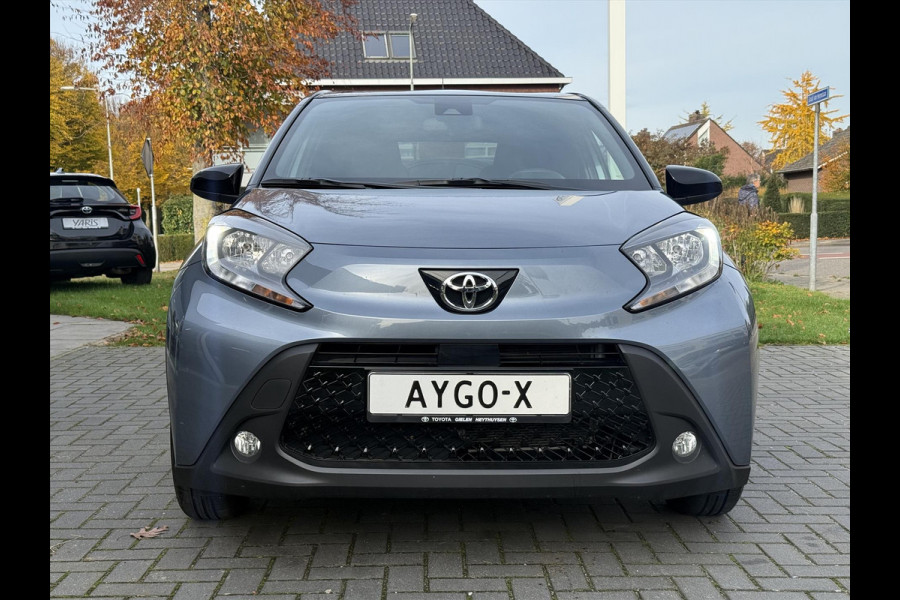 Toyota Aygo X 1.0 VVT-i S-CVT Automaat Pulse Plus | Stoelverwarming, Apple CarPlay/Android auto, Lichtmetalen velgen, Bi-Tone