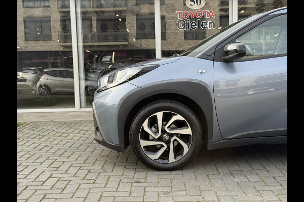 Toyota Aygo X 1.0 VVT-i S-CVT Automaat Pulse Plus | Stoelverwarming, Apple CarPlay/Android auto, Lichtmetalen velgen, Bi-Tone