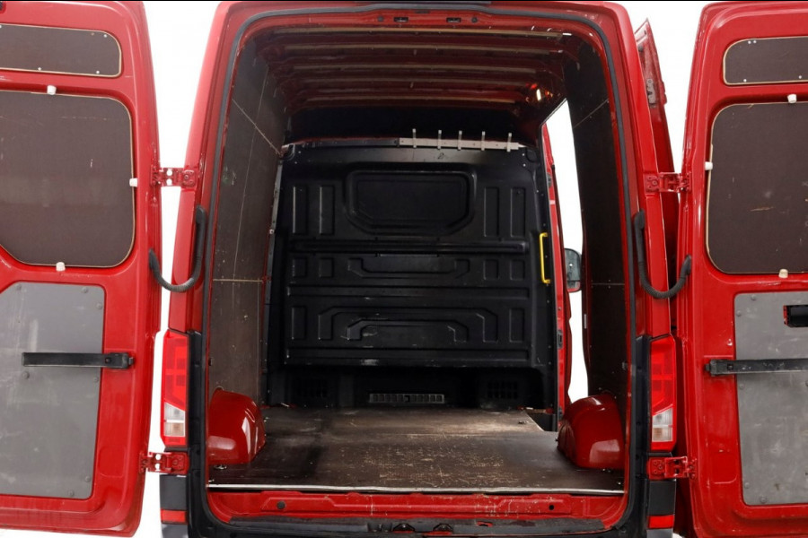 Volkswagen Crafter 35 2.0 TDI 177pk E6 RWD L3H3 (L2H2) Highline Navi/Camera/Trekhaak 3500kg 05-2019