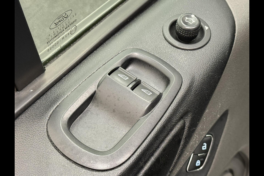 Ford Transit Custom L2H1 Trend Airco Cruise Control Bluetooth LED Parkeer sensoren Betimmering