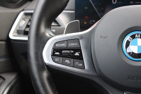 BMW 3 Serie Touring 330e 292PK M-SPORT | M-SPORT PRO-PAKKET | M-SPORT REMMEN UITGEVOERD IN DONKERBLAUW MET M LOGO | BMW LIVE COCKPIT PROFESSIONAL | CURVED DISPLAY |DRIVING ASSISTANT INCL. HEAD-UP DISPLAY | PANORAMISCH SCHUIF/KANTEL DAK | PARKING ASSIST INCL. ACHTERUITRIJCAMERA | ADAPTIEVE LED KOPLAMPEN |SHADOW LINE | M-SPORTSTOELEN VOOR | LEDER VERNASCA MET CONTRAST STIKSELS M-SPORT | STOEL VERWARMING | DRAADLOZE APPLE CARPLAY | ELEKTRISCH VERSTELBARE STOELEN MET GEHEUGEN FUNCTIE | HEAD UP DISPLAY | DRAADLOZE TELEFOONLADER | DODEHOEK BEWAKING | COMFORT PACK INCL. ELEKTRISCHE ACHTE