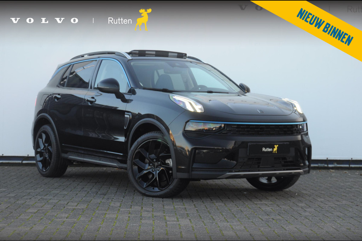 Lynk & Co 01 / Adaptieve cruise control / Elektrische stoelen / BLIS / Stoelverwarming / Elektrische achterklep / Climate control / Parkeersensoren met camera / Regensensor / Keyless entry /