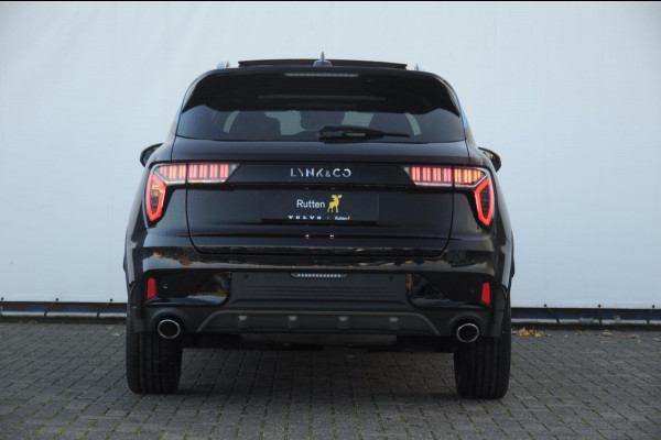 Lynk & Co 01 / Adaptieve cruise control / Elektrische stoelen / BLIS / Stoelverwarming / Elektrische achterklep / Climate control / Parkeersensoren met camera / Regensensor / Keyless entry /
