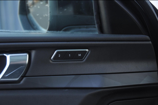 Lynk & Co 01 / Adaptieve cruise control / Elektrische stoelen / BLIS / Stoelverwarming / Elektrische achterklep / Climate control / Parkeersensoren met camera / Regensensor / Keyless entry /