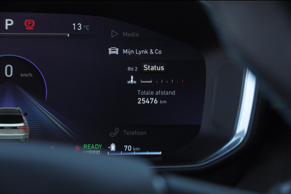 Lynk & Co 01 / Adaptieve cruise control / Elektrische stoelen / BLIS / Stoelverwarming / Elektrische achterklep / Climate control / Parkeersensoren met camera / Regensensor / Keyless entry /