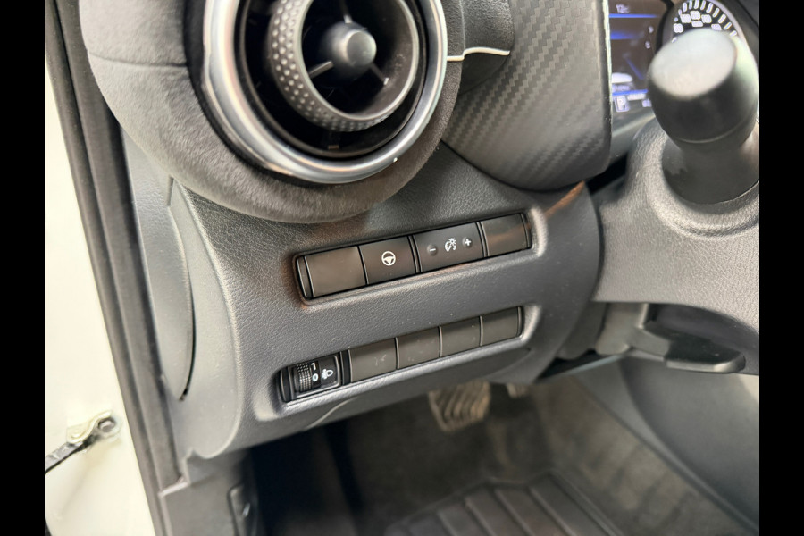 Nissan Juke 1.6 Hybrid N-Design | Bose | Leder/alcantara | 360 cam | Carplay | Parelmoer wit