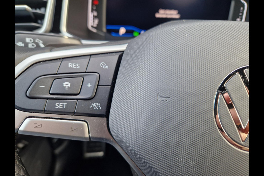 Volkswagen T-Roc 1.5 TSI DSG 150PK R-Line /ACC /IQ Drive /IQ Light