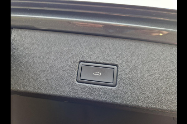 Volkswagen T-Roc 1.5 TSI DSG 150PK R-Line /ACC /IQ Drive /IQ Light