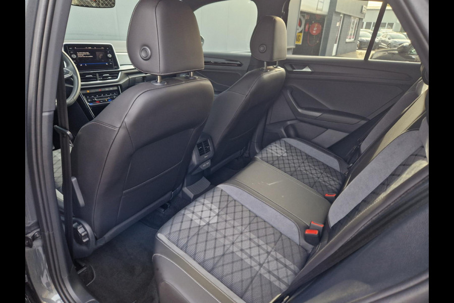 Volkswagen T-Roc 1.5 TSI DSG 150PK R-Line /ACC /IQ Drive /IQ Light