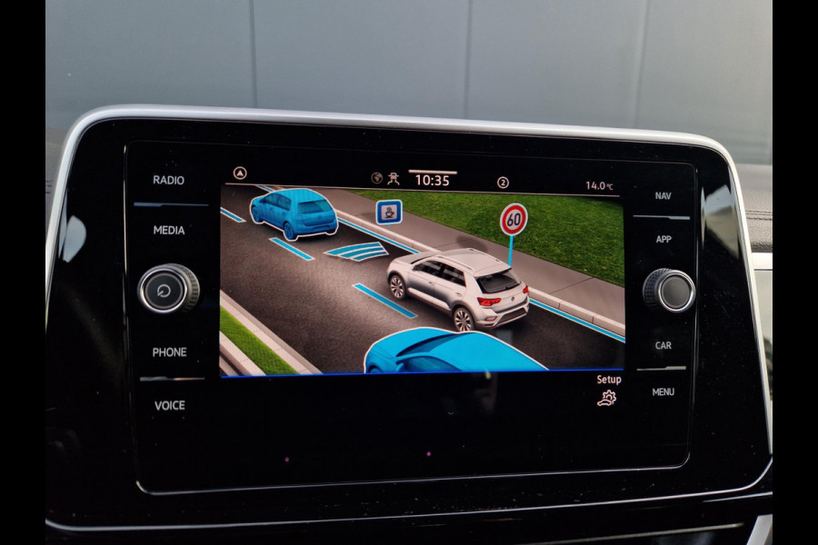 Volkswagen T-Roc 1.5 TSI DSG 150PK R-Line /ACC /IQ Drive /IQ Light