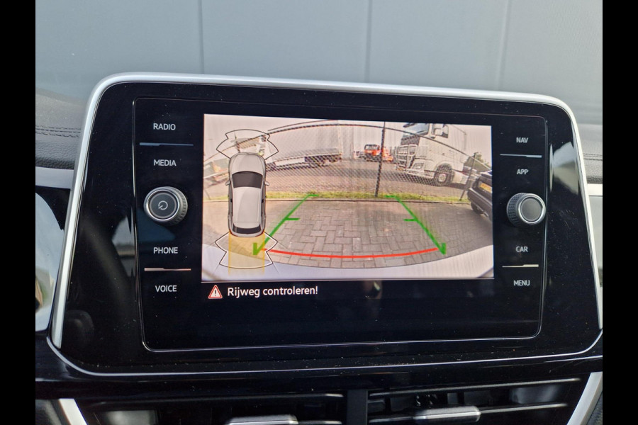 Volkswagen T-Roc 1.5 TSI DSG 150PK R-Line /ACC /IQ Drive /IQ Light