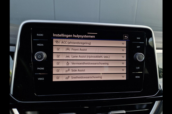 Volkswagen T-Roc 1.5 TSI DSG 150PK R-Line /ACC /IQ Drive /IQ Light