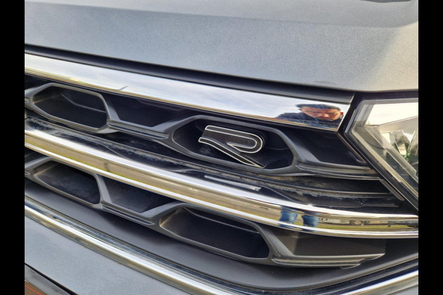 Volkswagen T-Roc 1.5 TSI DSG 150PK R-Line /ACC /IQ Drive /IQ Light