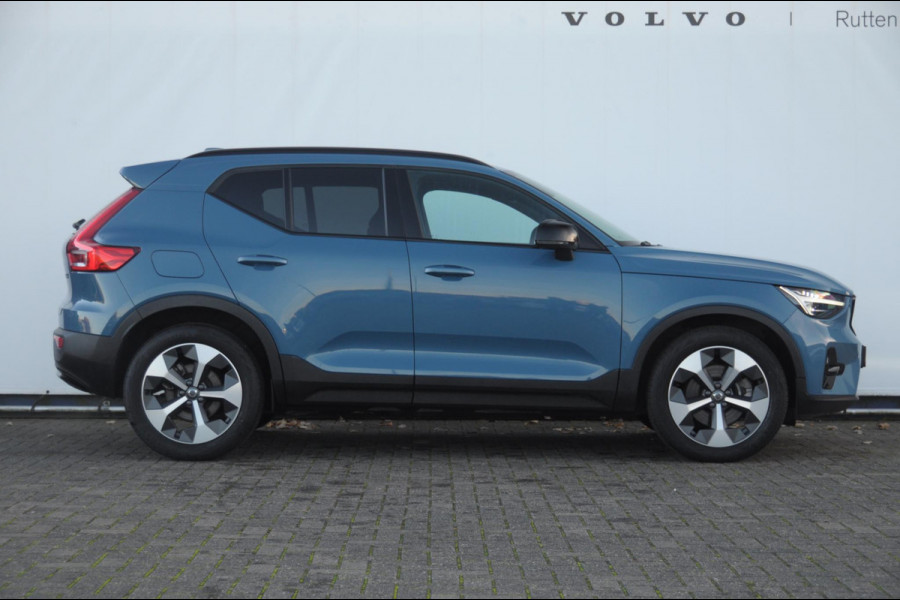 Volvo XC40 212PK Automaat B4 Plus Dark Elektrische stoelen met geheugen/ Harman kardon audio/ BLIS/ Stoelverwarming/ Stuurverwarming/ Achteruitrijcamera