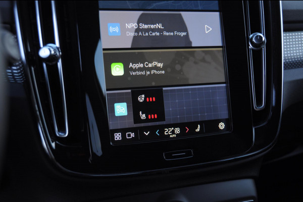 Volvo XC40 212PK Automaat B4 Plus Dark Elektrische stoelen met geheugen/ Harman kardon audio/ BLIS/ Stoelverwarming/ Stuurverwarming/ Achteruitrijcamera