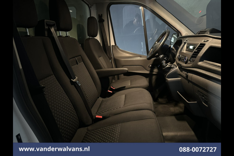 Ford Transit 2.0 TDCI 170pk Bakwagen Laadklep Euro6 Airco | Cruisecontrol | Verwarmde voorruit | 940kg laadvermogen Bijrijdersbank