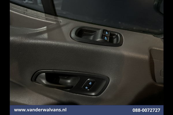 Ford Transit 2.0 TDCI 170pk Bakwagen Laadklep Euro6 Airco | Cruisecontrol | Verwarmde voorruit | 940kg laadvermogen Bijrijdersbank