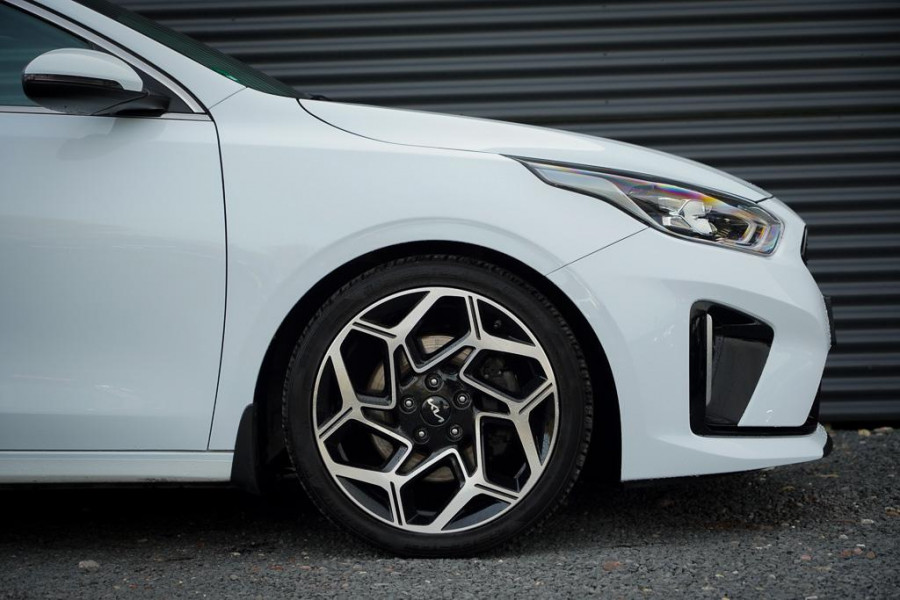 Kia Ceed Sportswagon 1.6 GDI PHEV DynamicLine / Navi / Carplay / Stoel&Stuurverwarming