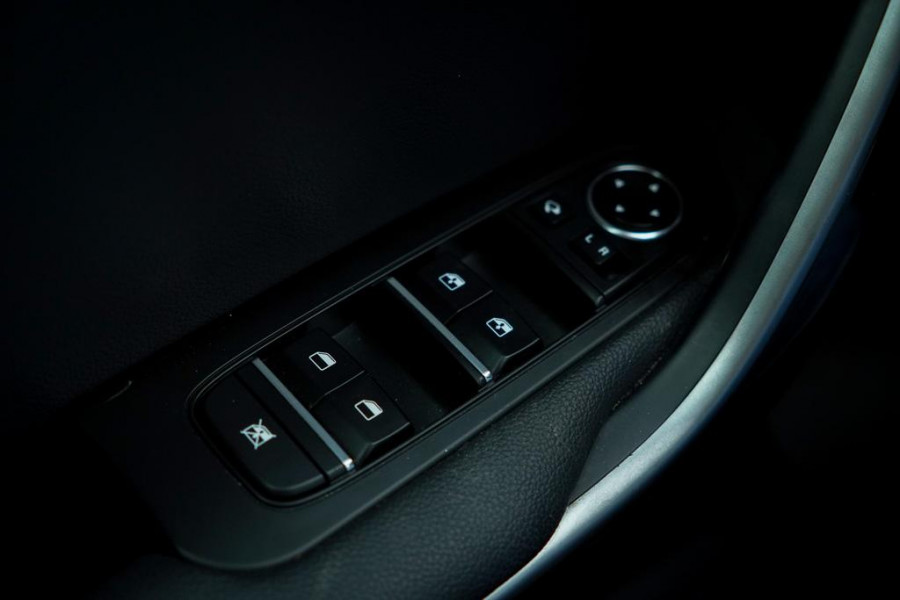 Kia Ceed Sportswagon 1.6 GDI PHEV DynamicLine / Navi / Carplay / Stoel&Stuurverwarming