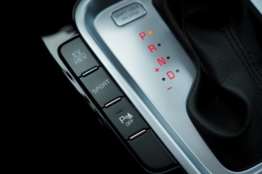 Kia Ceed Sportswagon 1.6 GDI PHEV DynamicLine / Navi / Carplay / Stoel&Stuurverwarming