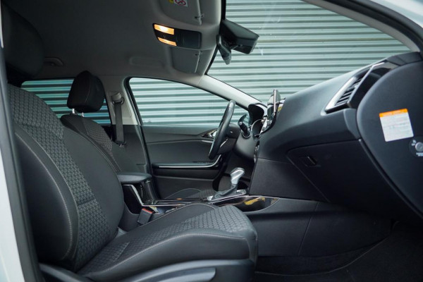 Kia Ceed Sportswagon 1.6 GDI PHEV DynamicLine / Navi / Carplay / Stoel&Stuurverwarming