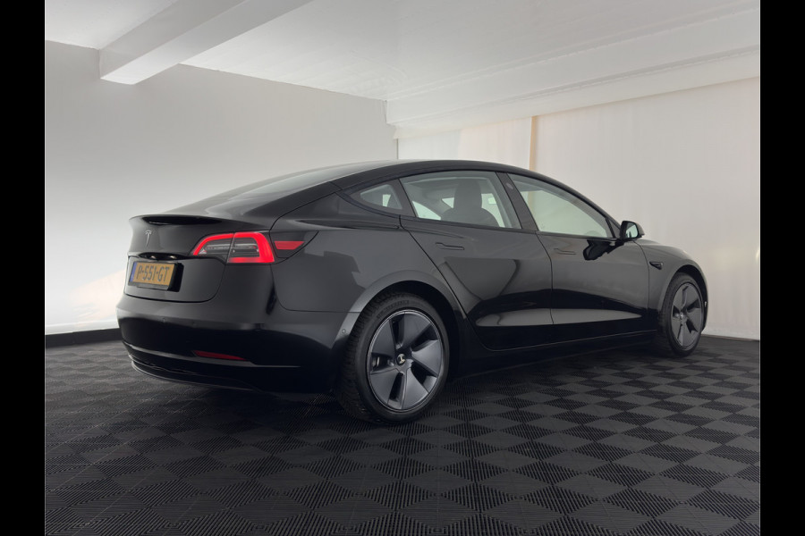 Tesla Model 3 Standard RWD Plus 60 kWh [ 3-Fase ] { SOH-90%} (INCL-BTW) Aut. *PANO | AUTO-PILOT | LUXURY-LEATHER | KEYLESS | FULL-LED | MEMORY-PACK | SURROUND-VIEW | DAB | CARPLAY | DIGI-COCKPIT | LANE-ASSIST | COMFORT-SEATS | 18"ALU*