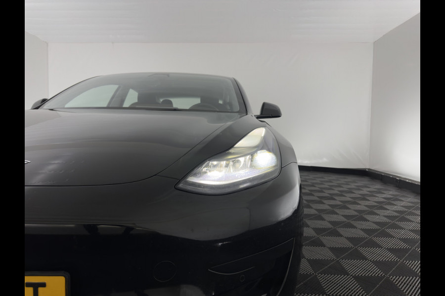 Tesla Model 3 Standard RWD Plus 60 kWh [ 3-Fase ] { SOH-90%} (INCL-BTW) Aut. *PANO | AUTO-PILOT | LUXURY-LEATHER | KEYLESS | FULL-LED | MEMORY-PACK | SURROUND-VIEW | DAB | CARPLAY | DIGI-COCKPIT | LANE-ASSIST | COMFORT-SEATS | 18"ALU*
