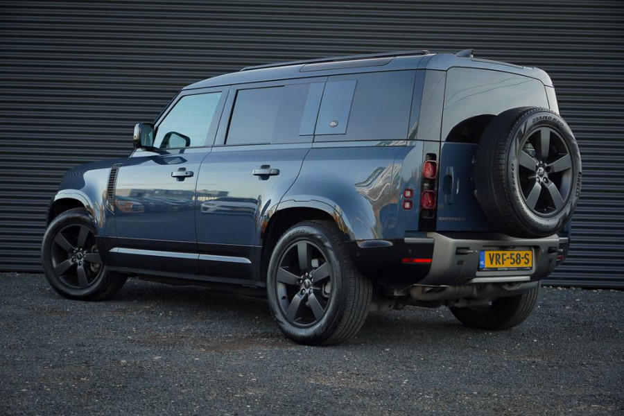 Land Rover Defender 3.0 D250 110 X-Dynamic HSE / Pano / Elektrische Trekhaak / Groot Navi / Stoelklima / Excl BTW