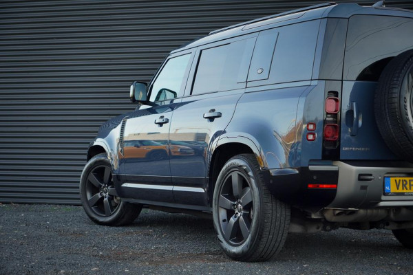 Land Rover Defender 3.0 D250 110 X-Dynamic HSE / Pano / Elektrische Trekhaak / Groot Navi / Stoelklima / Excl BTW