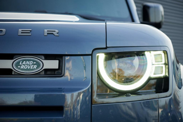 Land Rover Defender 3.0 D250 110 X-Dynamic HSE / Pano / Elektrische Trekhaak / Groot Navi / Stoelklima / Excl BTW