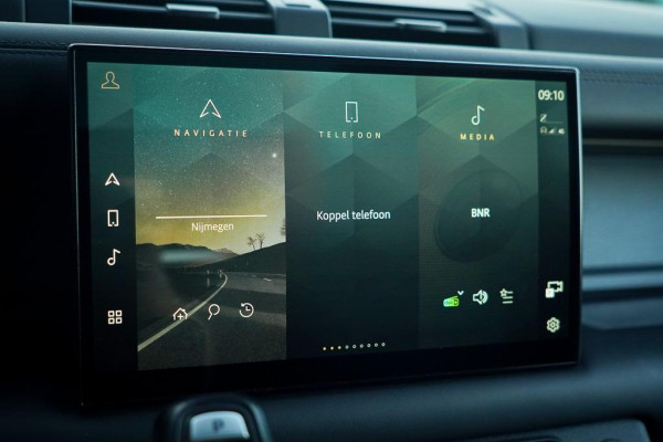 Land Rover Defender 3.0 D250 110 X-Dynamic HSE / Pano / Elektrische Trekhaak / Groot Navi / Stoelklima / Excl BTW