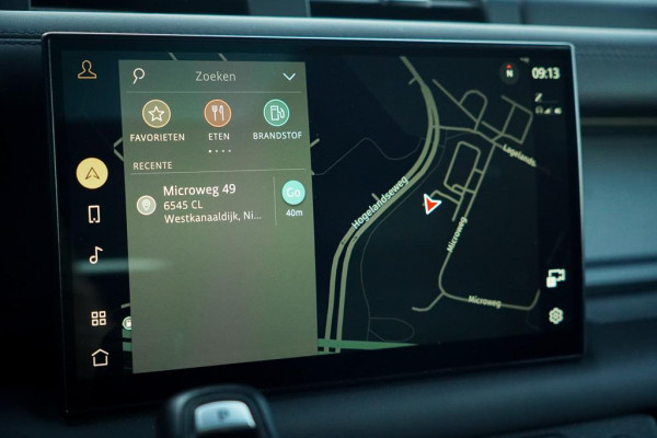 Land Rover Defender 3.0 D250 110 X-Dynamic HSE / Pano / Elektrische Trekhaak / Groot Navi / Stoelklima / Excl BTW