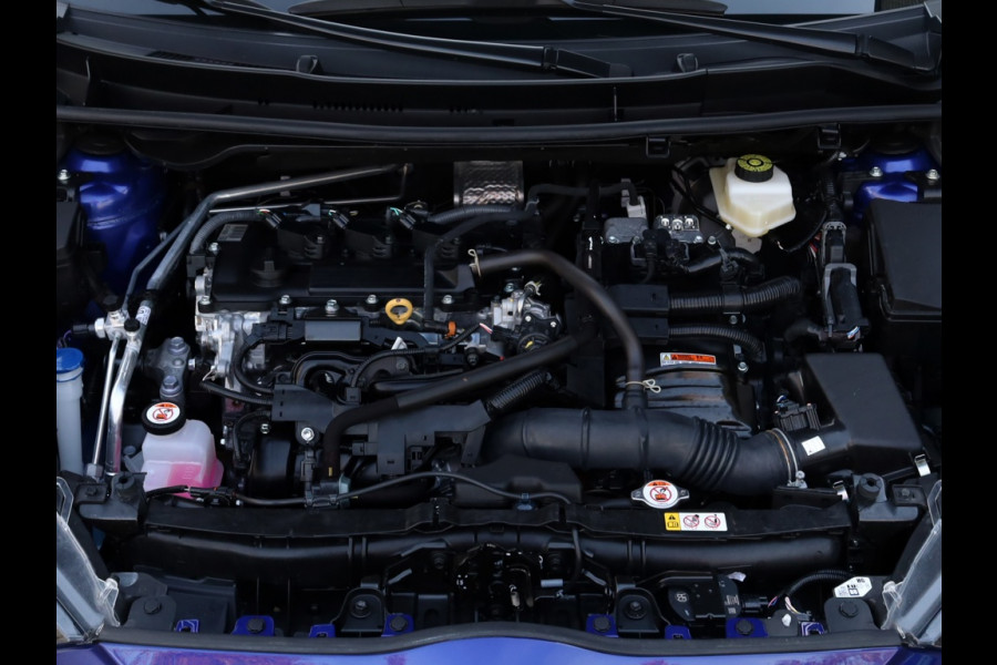 Toyota Yaris 1.5 Hybrid 130 GR Sport | Bi-Tone | Leder/Alcantara | Dodehoek