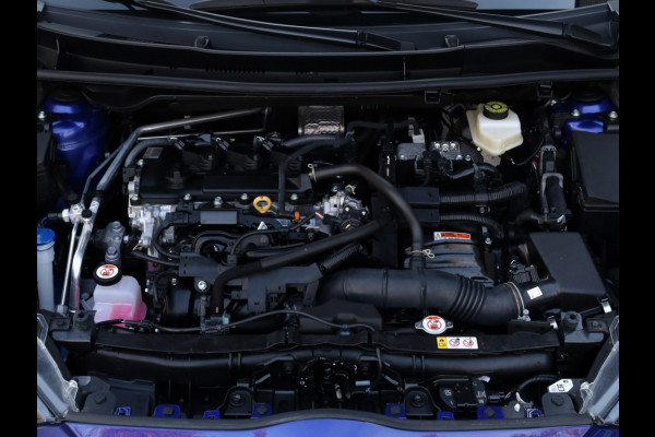 Toyota Yaris 1.5 Hybrid 130 GR Sport | Bi-Tone | Leder/Alcantara | Dodehoek