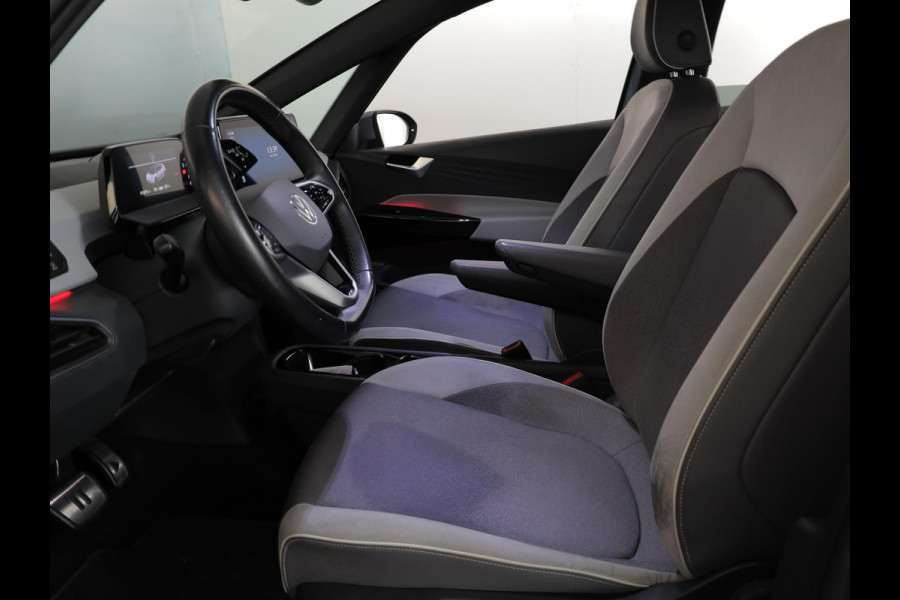 Volkswagen ID.3 Business 58 kWh 204 pk | Navigatie | Parkeersensoren | Achteruitrijcamera | Stoelverwarming | Matrix LED koplampen | 85% accu