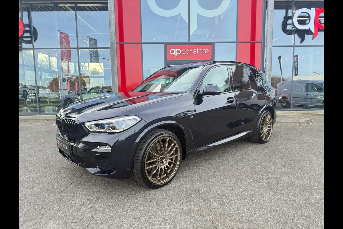 BMW X5 M50i High Executive / Capristo-uitlaat / Panoramadak / Head-up display / Soft-close