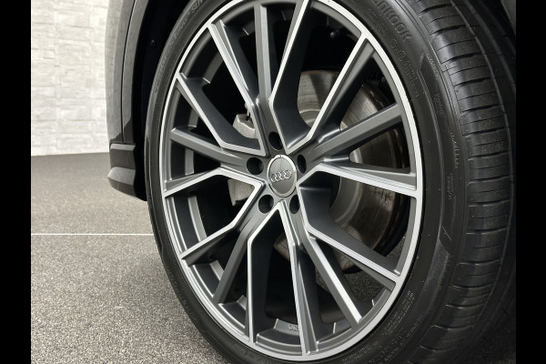 Audi Q3 45 TFSI e S-Line | ACC | Virtual-Cockpit | Standkachel | Sportstoelen | Getint-Glas | Black-Optic | Carplay | LED | Lane-Assist | Climate-Control | Stoelverwarming | Achteruitrij-Camera | DAB | BOVAG Garantie |