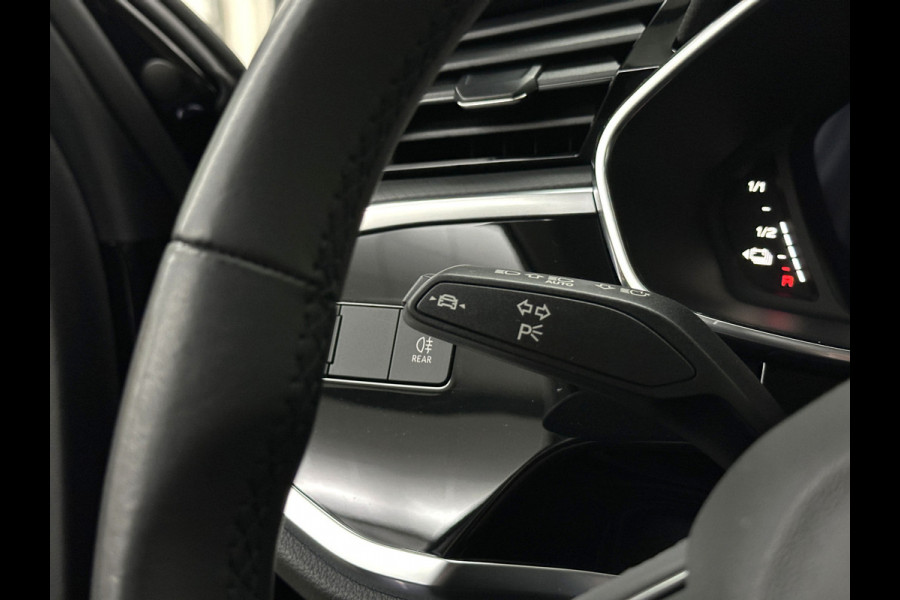 Audi Q3 45 TFSI e S-Line | ACC | Virtual-Cockpit | Standkachel | Sportstoelen | Getint-Glas | Black-Optic | Carplay | LED | Lane-Assist | Climate-Control | Stoelverwarming | Achteruitrij-Camera | DAB | BOVAG Garantie |