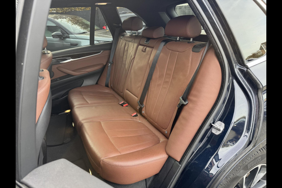 BMW X5 xDrive35i High Executive | Panoramadak | Camera | Head-Up Display | Lederen Bekleding | Elektrische Achterklep |