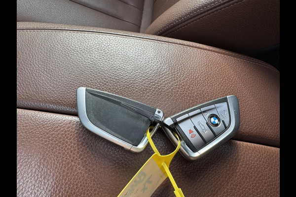 BMW X5 xDrive35i High Executive | Panoramadak | Camera | Head-Up Display | Lederen Bekleding | Elektrische Achterklep |