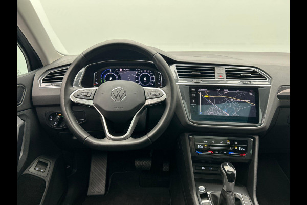 Volkswagen Tiguan 1.4 TSI eHybrid Plug-in Pano/dak Camera Adaptieve/Cruise Apple/Carplay