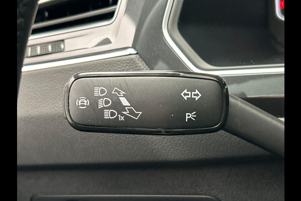 Volkswagen Tiguan 1.4 TSI eHybrid Plug-in Pano/dak Camera Adaptieve/Cruise Apple/Carplay
