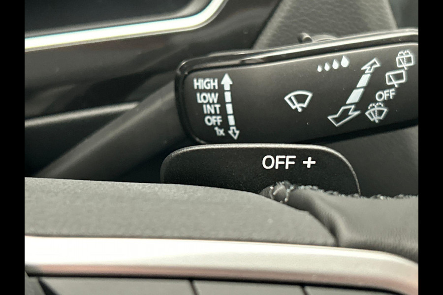 Volkswagen Tiguan 1.4 TSI eHybrid Plug-in Pano/dak Camera Adaptieve/Cruise Apple/Carplay