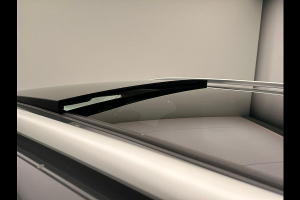 Volkswagen Tiguan 1.4 TSI eHybrid Plug-in Pano/dak Camera Adaptieve/Cruise Apple/Carplay