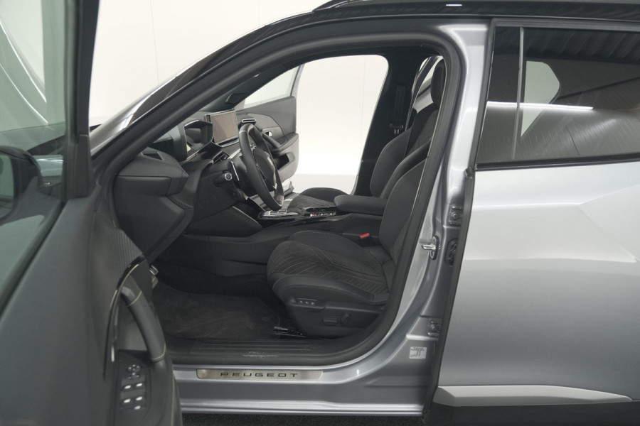 Peugeot 2008 PureTech 130 EAT8 GT | 360 Camera | Stoelmassage | Adaptieve Cruise Control | Dodehoekdetectie